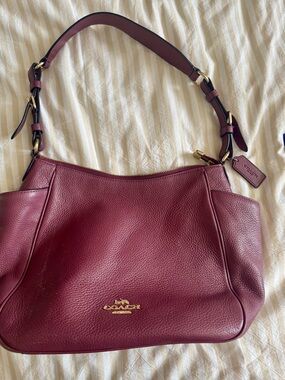 AUTHENTIC Coach Burgundy Pebbled Leather Shoulder Bag with Gold Hardware